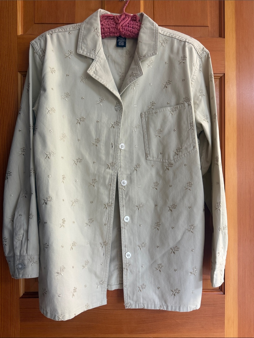 Vintage Denim & Co. Embroidered Floral Shirt Jacket Medium 100% Cotton Hong Kong